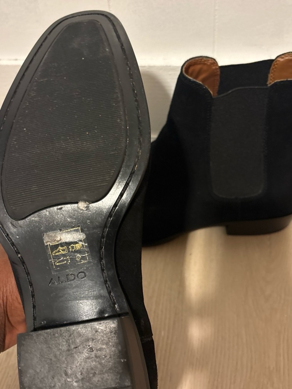 Aldo Men’s Black Suede Chukka Boots